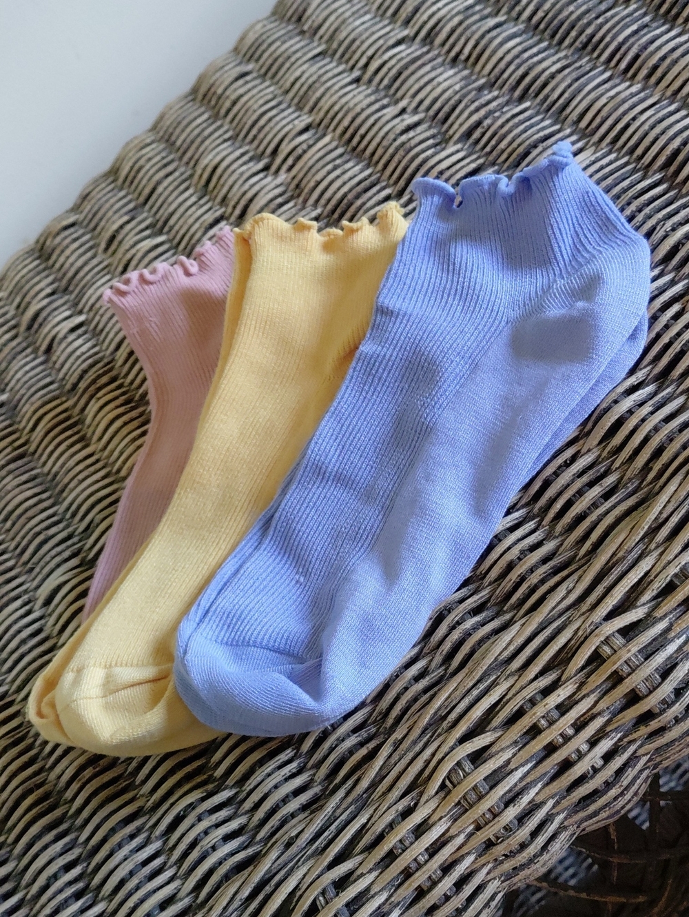 Ruffle Ankle Socks